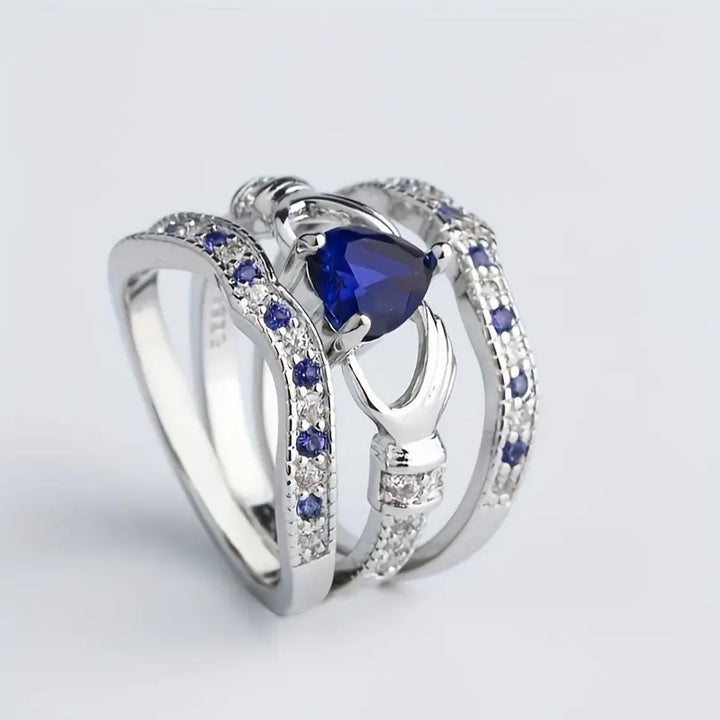 Joanna – Inel din argint cu motiv de safir gravat