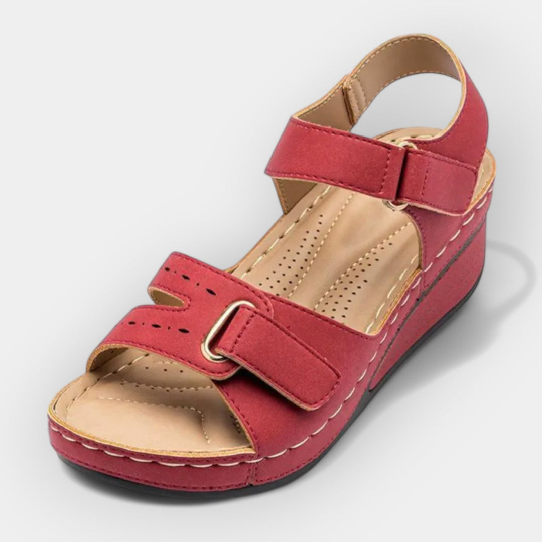 Sandale cu design deschis