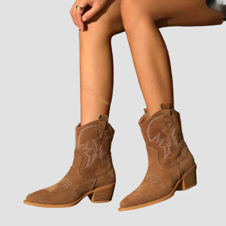 Botine western brodate stilate