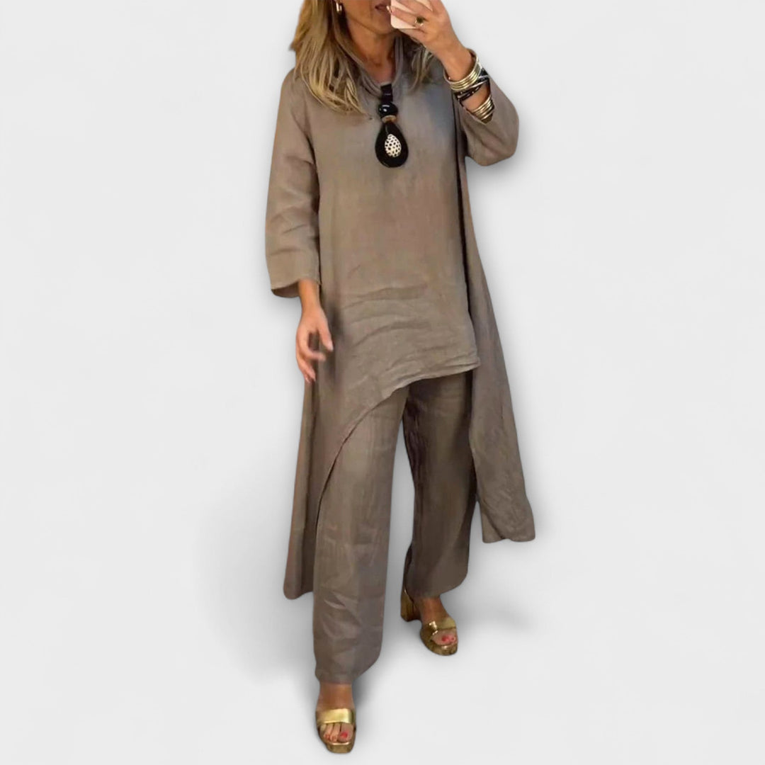 Tabea - Costum din in cu decolteu rotund