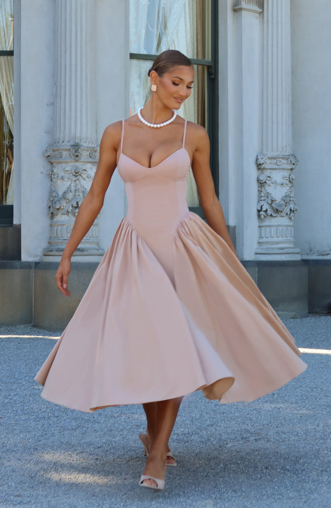 Luminara – Rochie Midi de Damă Elegantă cu Top Ajustat și Fustă Voluminoasă